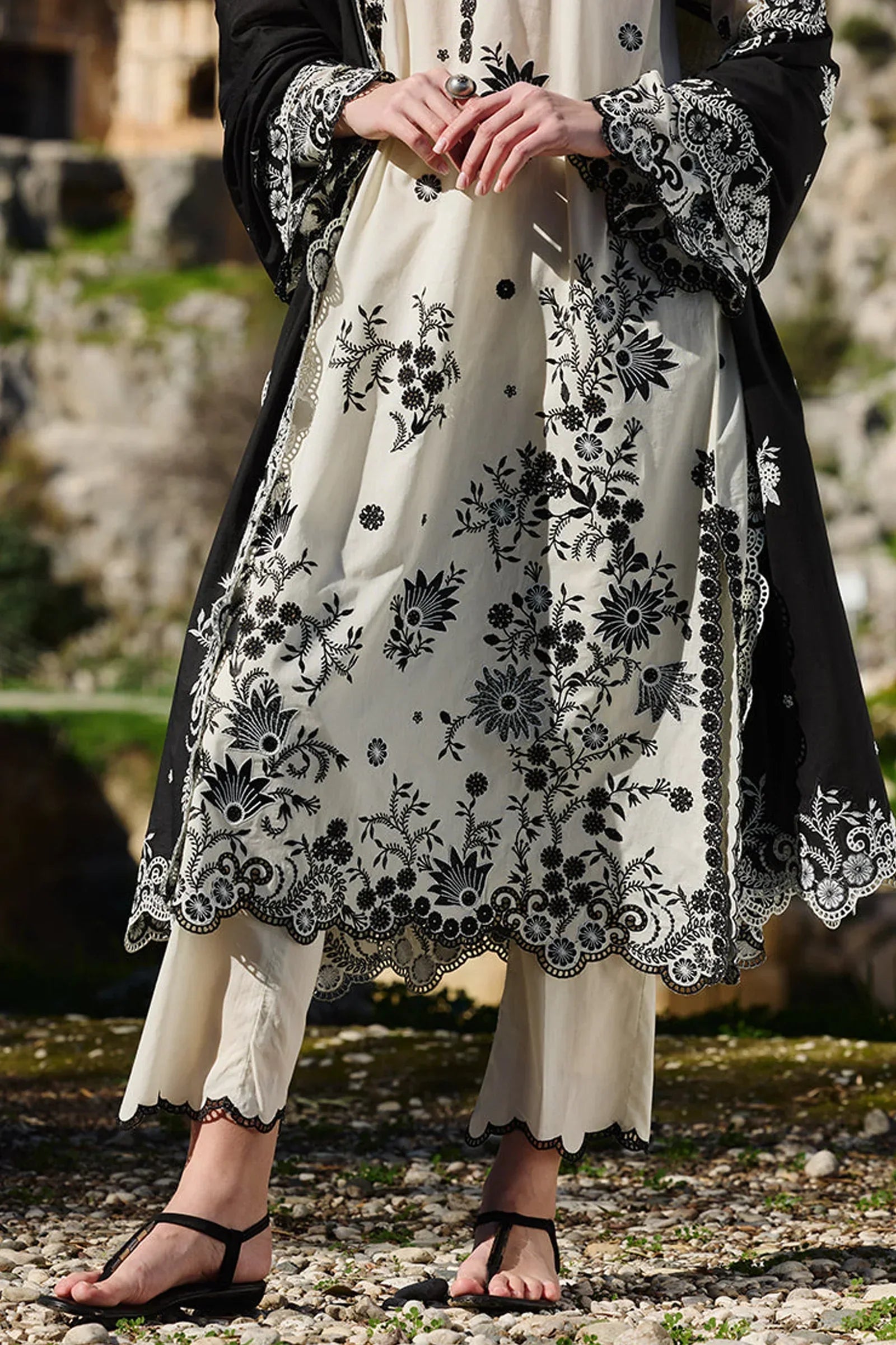 LUXURY PREMIUM EMB 3PC LAWN 2026